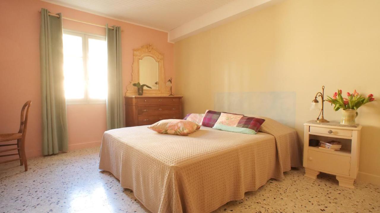Au Coin De La Roquette Apartment Arles Ngoại thất bức ảnh